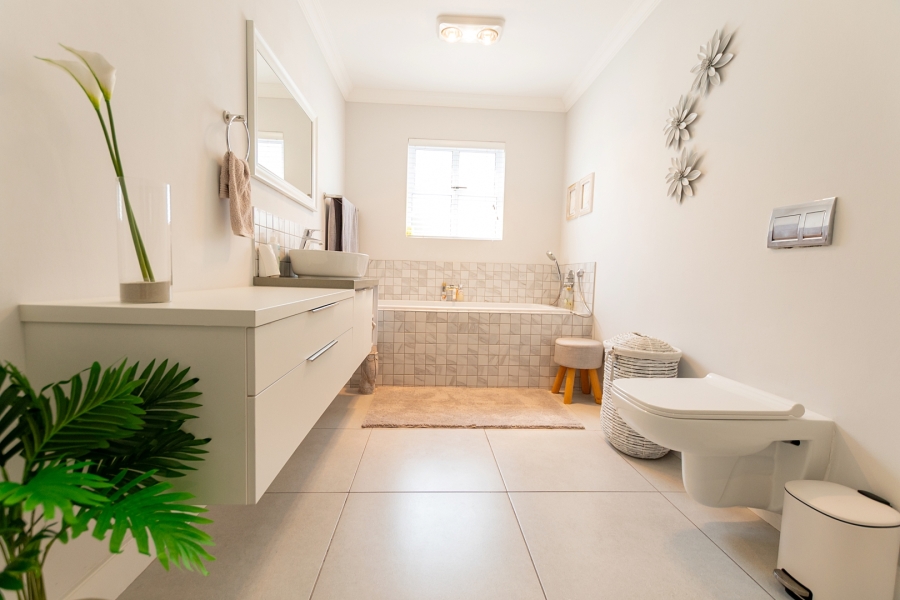 2 Bedroom Property for Sale in La Pinta Lifestyle Village Western Cape